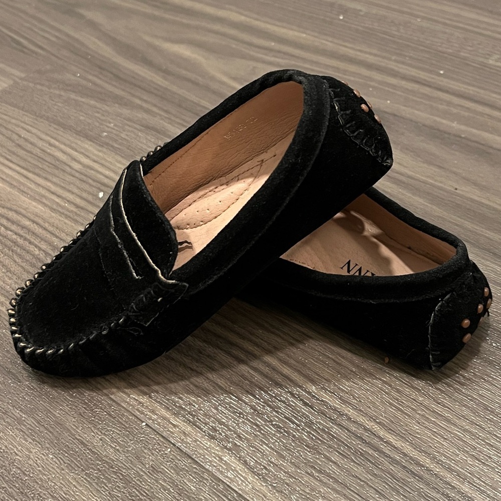 Boys black suede moccasin loafers size EUR 32/US 1